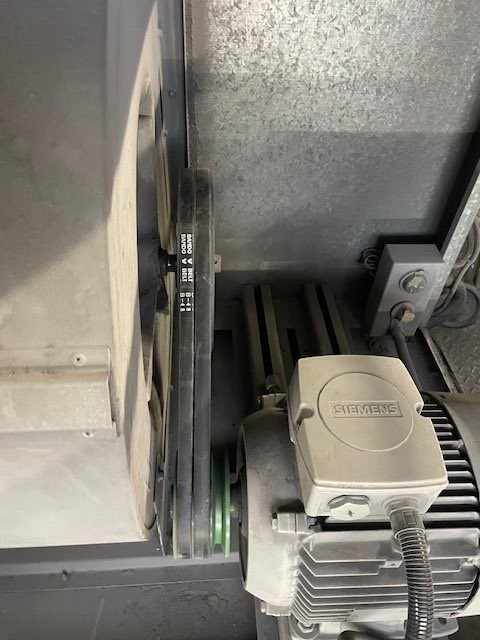 排気ファンVベルト B-48 x 2 交換する