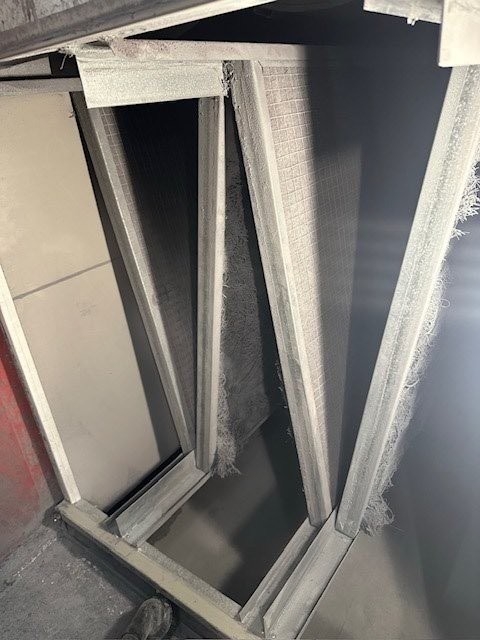 排気BOX内 堆積ミスト除去する