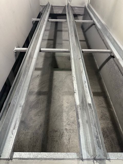 排気BOX内 清掃する